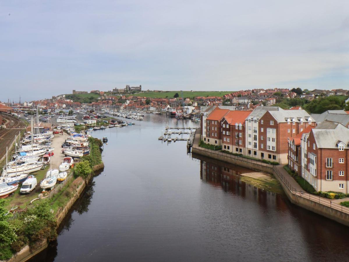 Heron'S Landing Whitby Exterior photo